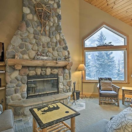 Comfy Lutsen Mountain Villa With Balcony And Grill Esterno foto