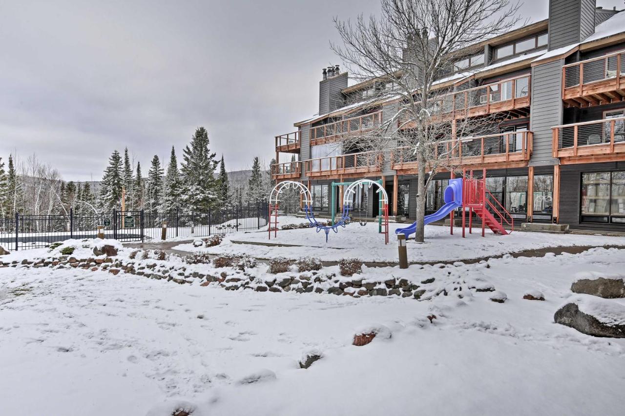 Comfy Lutsen Mountain Villa With Balcony And Grill Esterno foto